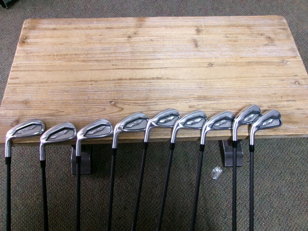 CALLAWAY QUANTUM MAX IRON SET 4-PW/GW LH GRAPHITE REGULAR
