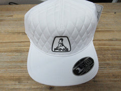MINT CONDITION PING HERITAGE SNAPBACK GOLF HAT WHITE/BLACK